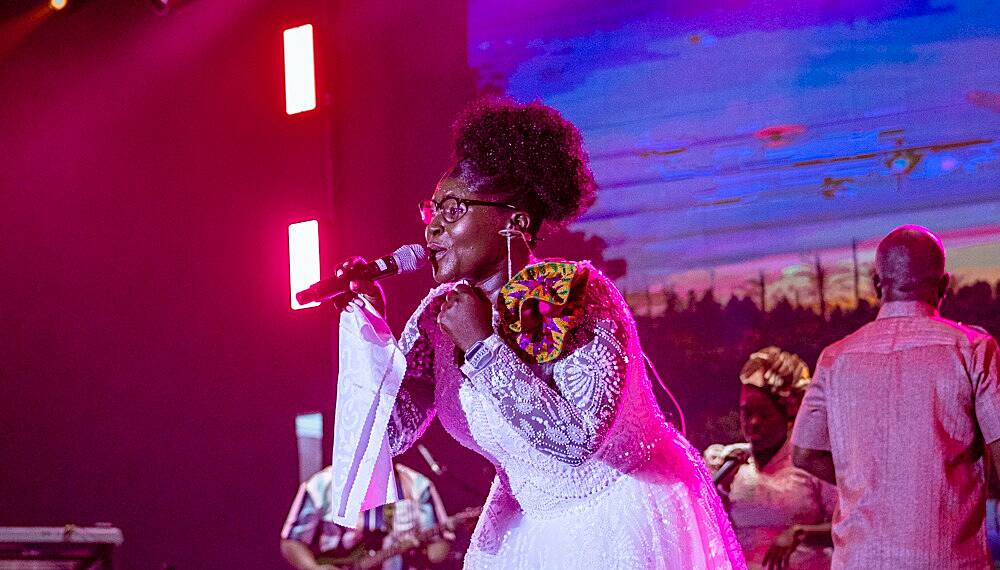 Esther Smith Live In Concert: A night of music and worship