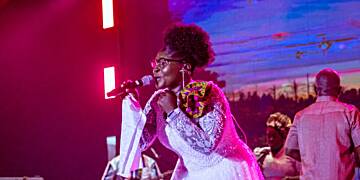 Esther Smith Live In Concert: A night of music and worship