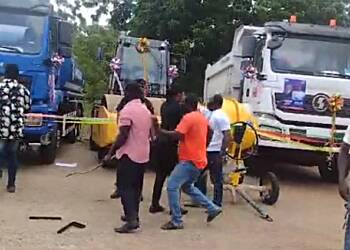 Violence erupts between NDC and NPP supporters at Gomoa West DRIP commissioning