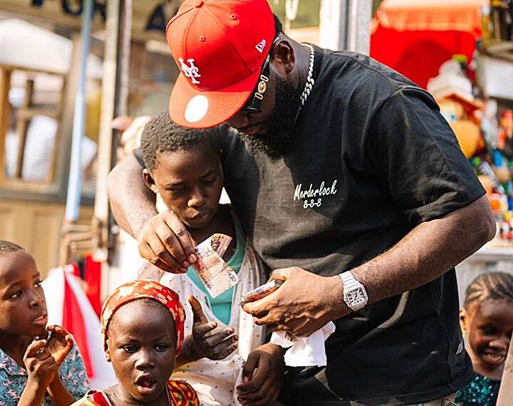 Merdarlock feeds thousands on the street, donates cash gifts to families