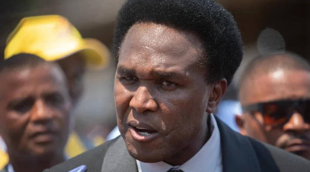 Mozambique: Opposition leader returns from self exile; police use tear gas on supporters