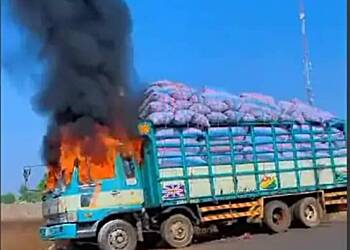 Unidentified assailants set Kia Rhino truck carrying vegetables ablaze at Walewale