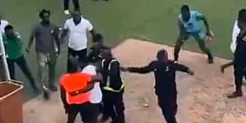 Elmina Sharks official arrested for assaulting referee in Division One League match