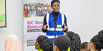 Weaving the Thread of Science in the Fabric of Agriculture: A Spotlight on Naa Ayeley, a young KIC Entrepreneur