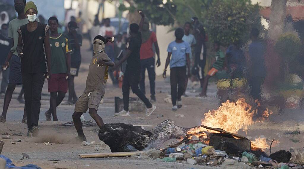 Senegal to aid families of protest victims