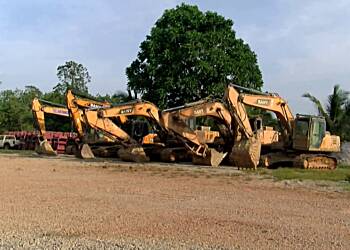 A/R: 6 excavators seized, 3 foreign nationals arrested for illegal mining along River Anum