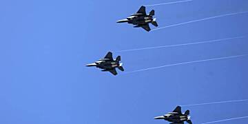 Fighter-Jets-accidentally-drop-Bombs-on-civilian-district-in-South-Korea-Injuring-15
