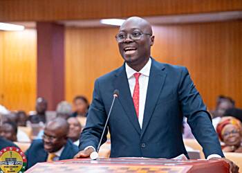 Finance Ministry bans government contracts without prior approval