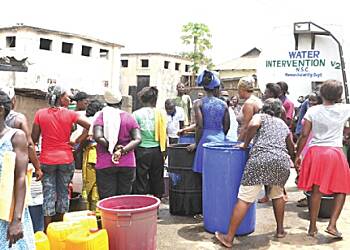 Minister-for-Works-and-Housing-assures-measures-to-expand-water-supply-in-Ho-and-surroundings