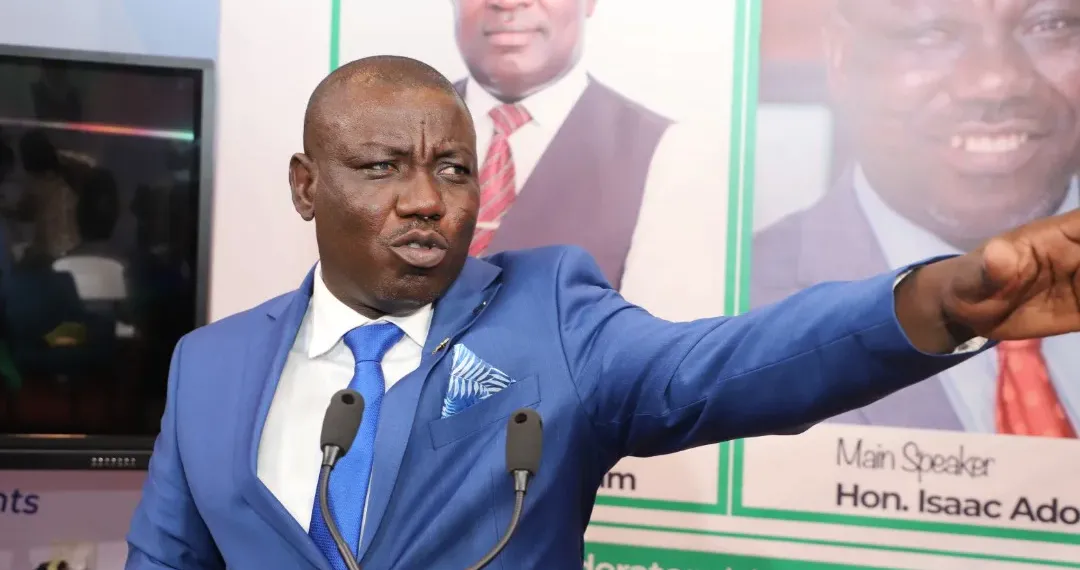 "Bawumia baako, uncompleted projects bebree" - Isaac Adongo mocks Bawumia