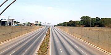 Minister of Roads and Highways orders contractor to ensure Ofankor-Nsawam road is motorable