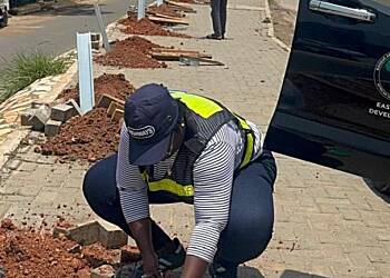 Ghana Highway Authority begins installation of crash barriers to enhance road safety