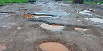 Kade-Abaam Residents cry over poor roads, seek support on health project