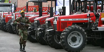 Zimbabwbe: First payments after 20-year-old land reform order released to affected white farmers