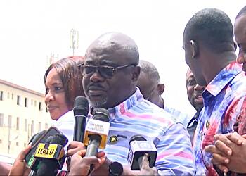 Ashanti Regional Parliamentary caucus donates GHC 150,000 to Adum fire victims