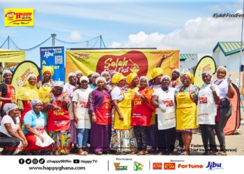 Group photo of contestants