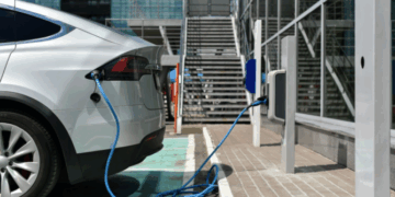 Ministers, Agency Heads to Use Solar-Powered EVs in Ghana’s Green Transport Drive