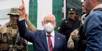 Tunisia: Court sentences prominent opposition leader to 14 years in prison