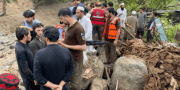 Pakistan: Rescue crew members die in helicopter crash; officials cite bad weather as cause