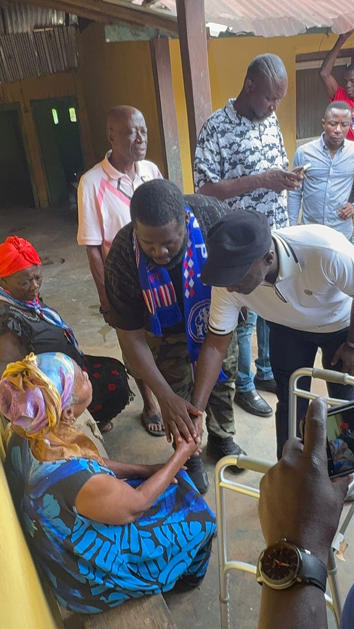 Amb. Edward Boateng Leads High-Profile Visit to Akwatia to Campaign for Solomon Asumadu