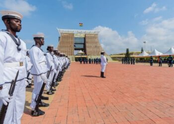 Presidency Hosts 45th Change of Guards Ceremony