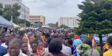 Frustrated parents storm GNAT Hall over SHS placement challenges