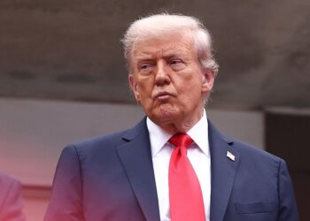 Trump urges EU to impose 100% tariffs on China and India to pressure Russia