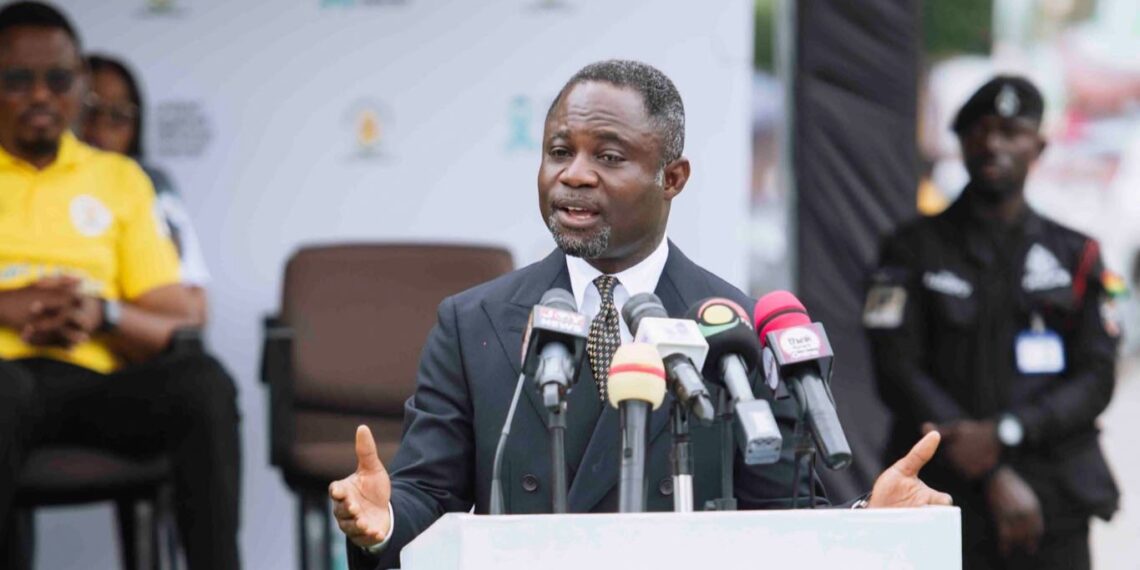 Health Minister warns unemployed health professionals could reach 180,000 by 2028