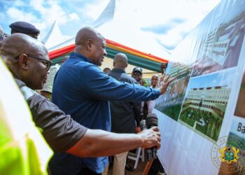 Mahama pledges completion of Effia Nkwanta Teaching Hospital upgrade