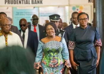 “Cedi no apicki paaaa” – Vice President hails steady appreciation of the Cedi