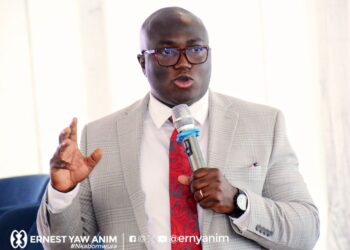 Kumawu MP Pledges Continued Support for Brilliant Students