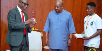 President Mahama Rewards UDS with GHC500,000 for Historic World University Football Victory