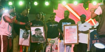 YFM Honors R2Bees for global impact and cultural excellence at 2025 Area Codes Jam