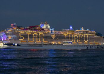 Samsung equips world’s largest cruise ship
