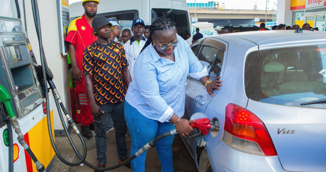 Trobu MP supports commercial drivers with free fuel and food