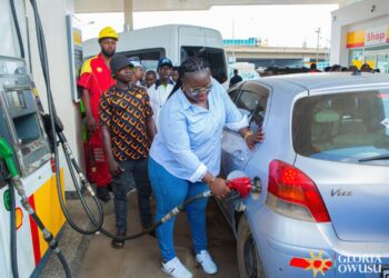Trobu MP supports commercial drivers with free fuel and food