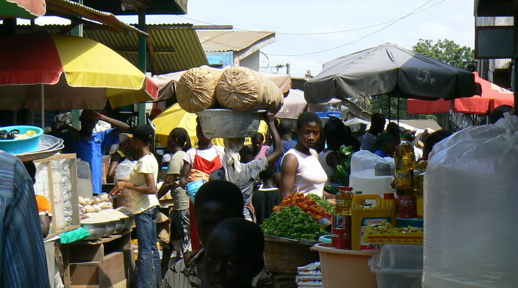 A/R: Effiduase market traders lament slow sales ahead of Christmas