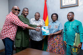 Vice President hosts Cape Coast Metropolitan Assembly leadership and MPs on 8-year development plan