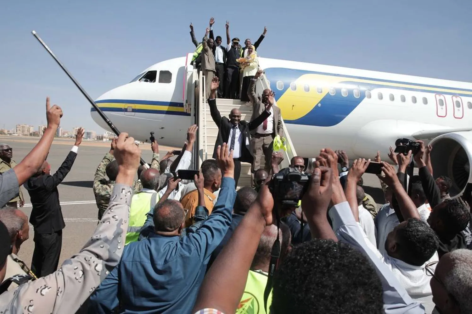 Sudan celebrates second successful domestic flight amid civil war