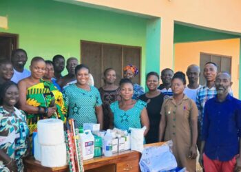 Doctors at Bokuruwa CHPS Compound express gratitude as Bokuruwa Future Leaders donate medical equipment