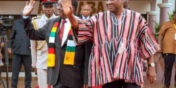 President Mahama welcomes Zimbabwe’s President Mnangagwa for three-day state visit