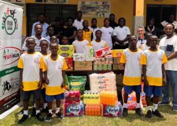 Happy FM and Lakeside Marina Park donate to Mercy Social Centre after successful Family Fun Run