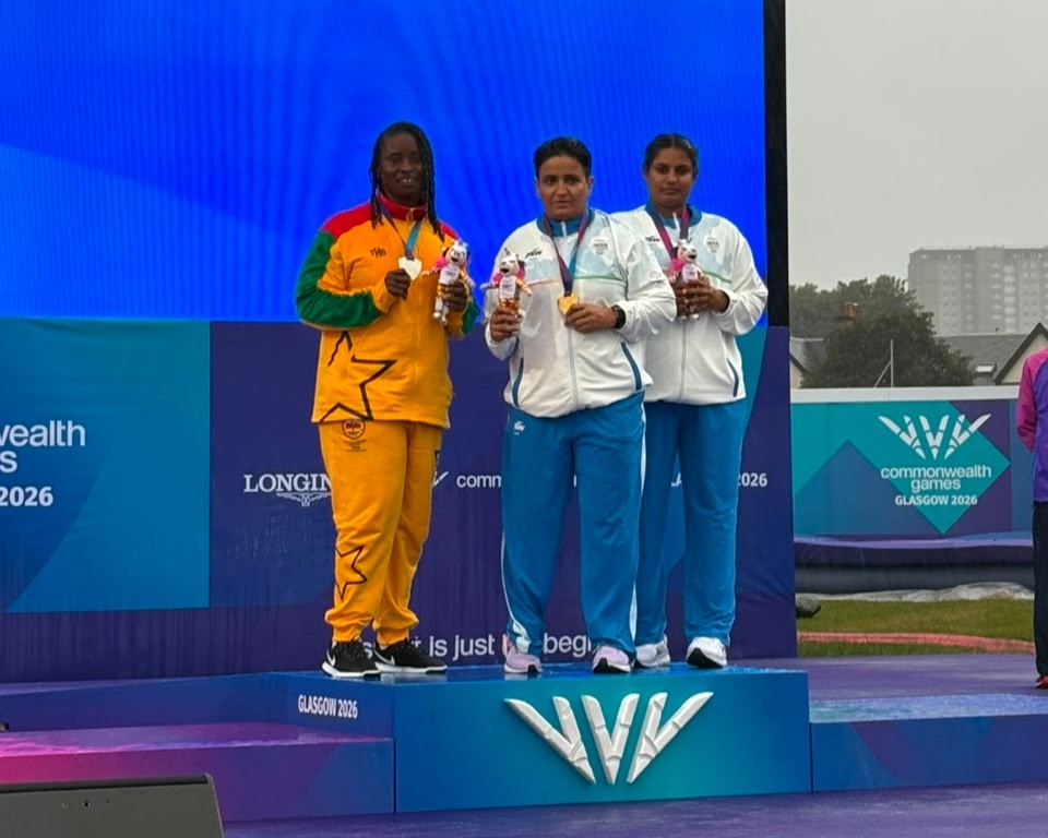 Zinabu Issah on the podium